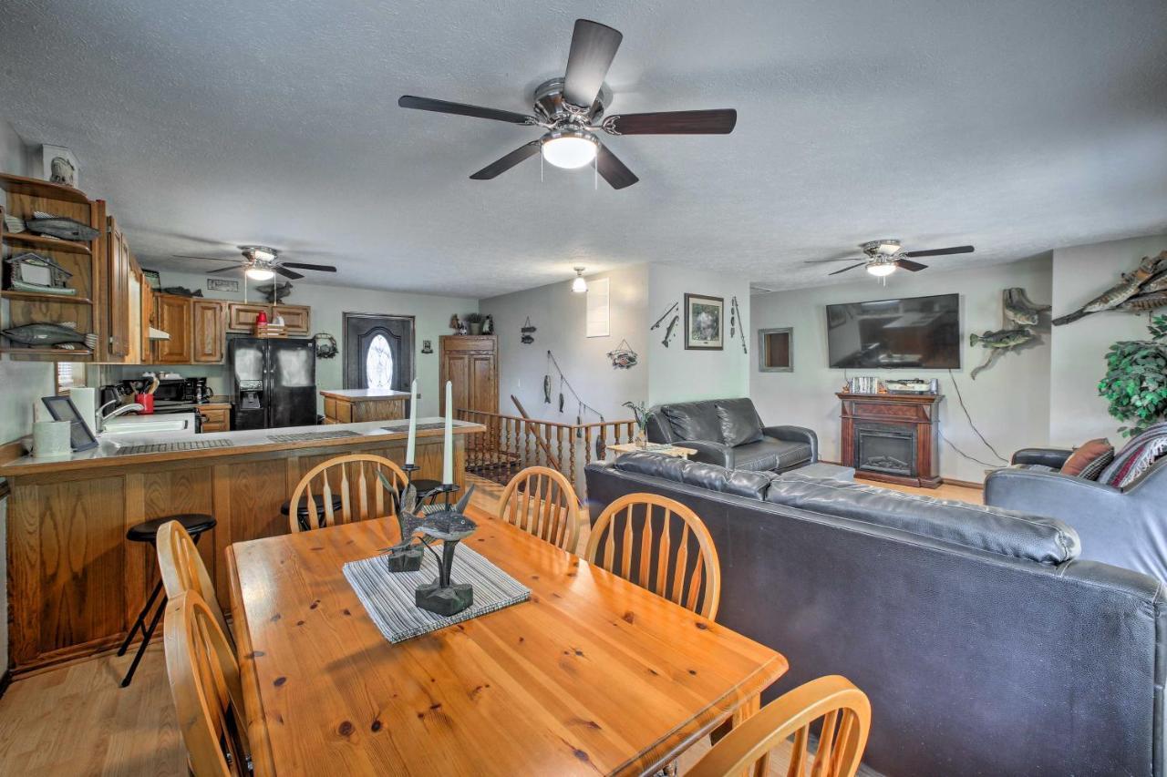 Lakefront Table Rock Home With Fire Pit! Golden Εξωτερικό φωτογραφία